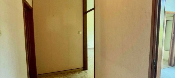 3 bedrooms Apartment in Bologna, Italy No. 322404 3