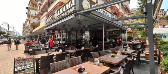 200m² Commercial property in Antalya, Turkey No. 33946 6