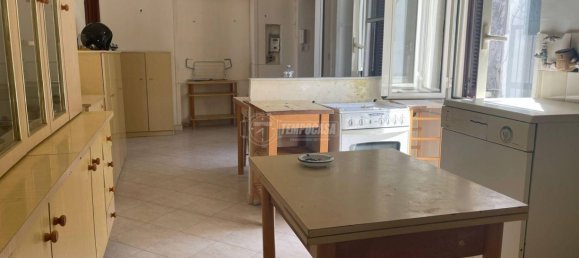 2 bedrooms Apartment in Naples, Italy No. 31558 8