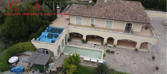 5 rooms Villa in Cervaro, Italy No. 301210 2