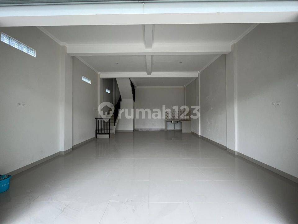 250m² Shop in Cipondoh, Indonesia No. 1351