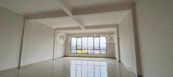 250m² Shop in Cipondoh, Indonesia No. 1351 4