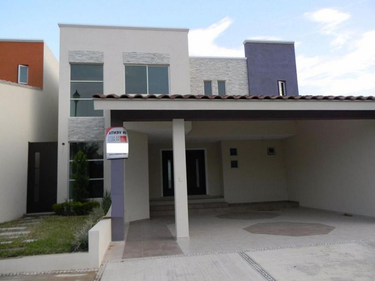 Casa de 3 dormitorios en Nuevo León, Mexico No. 159989