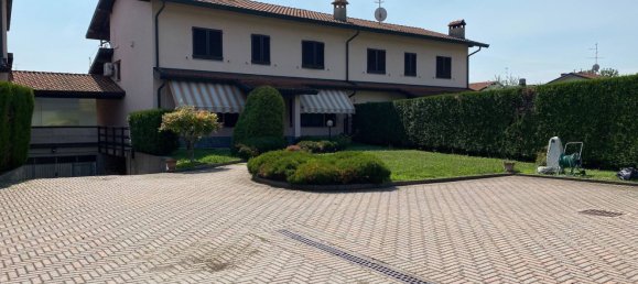 3 rooms Villa in Luisago, Italy No. 120450 4