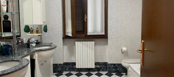 3 rooms Villa in Luisago, Italy No. 120450 22