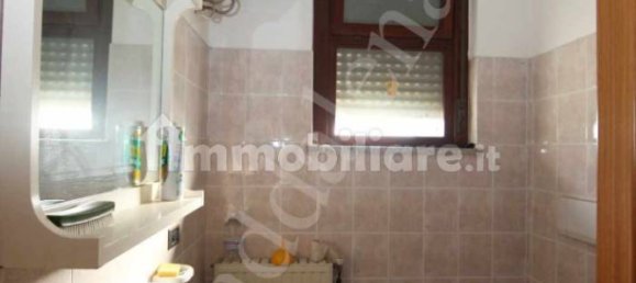 Oficina de 5 habitaciónes en La Maddalena, Italy No. 144302 19