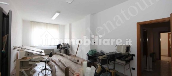 Oficina de 5 habitaciónes en La Maddalena, Italy No. 144302 10
