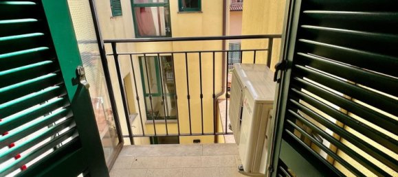 2 bedrooms Apartment in Campi Bisenzio, Italy No. 347899 5