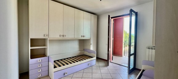 2 bedrooms Apartment in Campi Bisenzio, Italy No. 347899 8