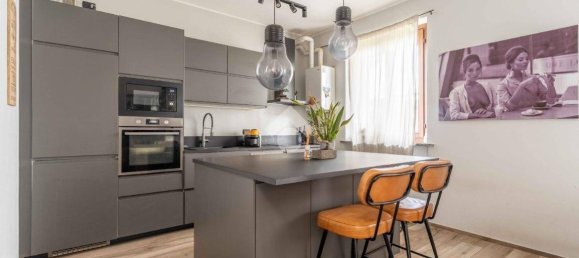 3-salle Appartement à Cusago, Italy No. 347587 7