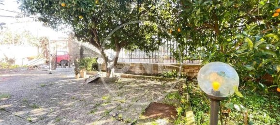 2 bedrooms Villa in Pomezia, Italy No. 264718 6