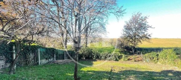 2 bedrooms Villa in Pomezia, Italy No. 264718 2