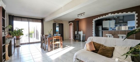 5 rooms House in Oraison, France No. 301553 4
