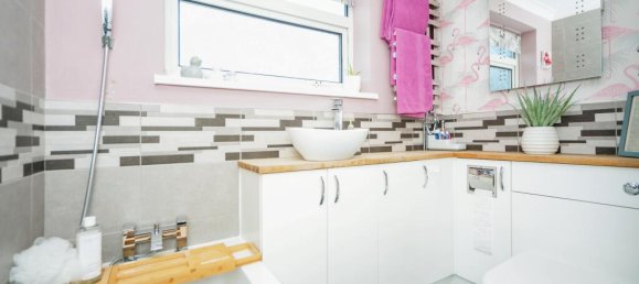 4 Schlafzimmer Haus in Rainham, United Kingdom, Nr. 10709 10