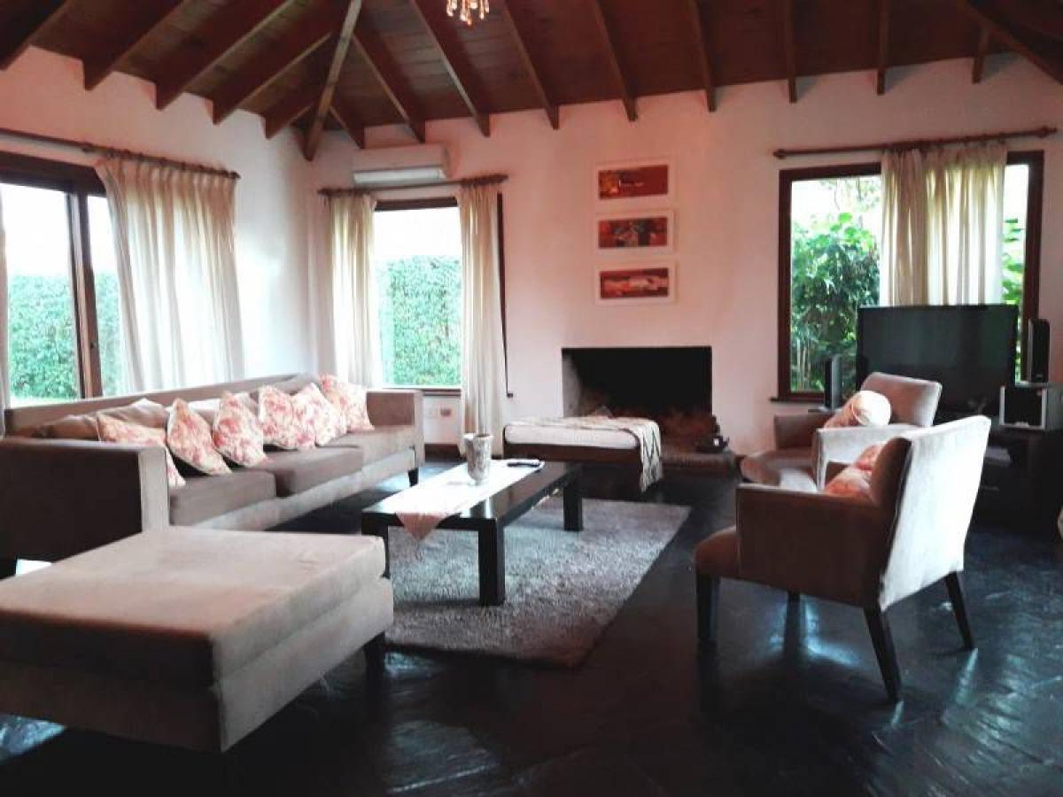 Дом с 3 спальнями в Пилар, Аргентина № 92714