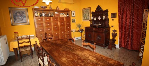 Дом с 8 комнатами в Бучине, Италия № 224614 2