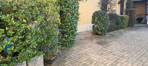 3 bedrooms Duplex in Besana in Brianza, Italy No. 362186 2