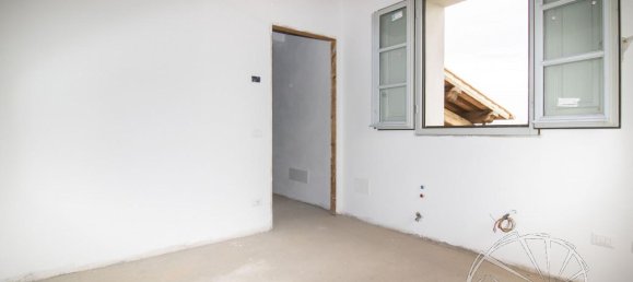 3 rooms House in Prato, Italy No. 21855 29