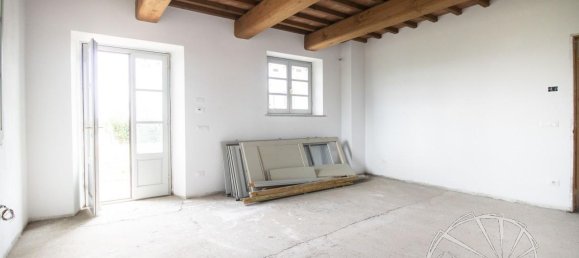 3 rooms House in Prato, Italy No. 21855 20