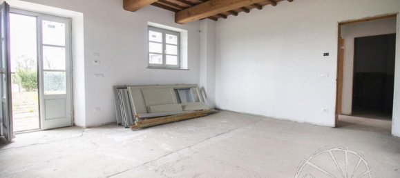 3 rooms House in Prato, Italy No. 21855 3
