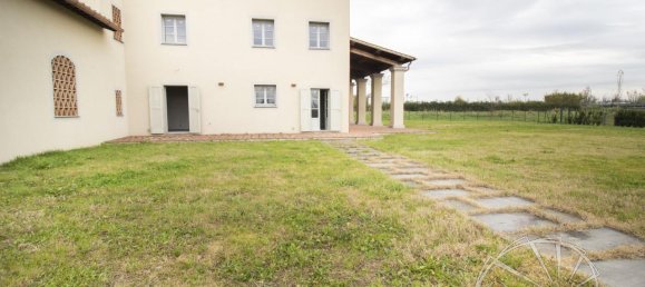 3 rooms House in Prato, Italy No. 21855 9