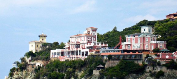 4 rooms Apartment in Rosignano Marittimo, Italy No. 141216 10