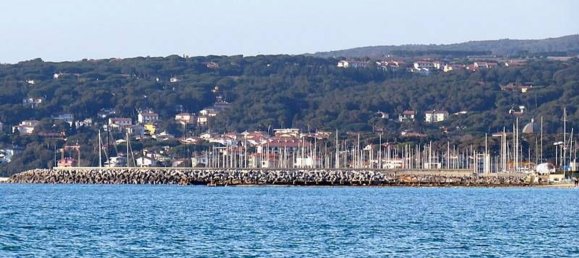 4 rooms Apartment in Rosignano Marittimo, Italy No. 141216 4