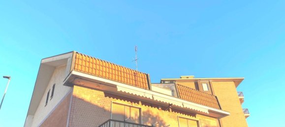 4-salle Appartement à Nichelino, Italy No. 113679 3