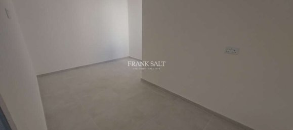 Пентхаус с 2 спальнями в Меллиха, Мальта № 312 2