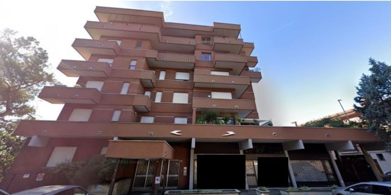 2 rooms Apartment in Buscate, Italy No. 13019