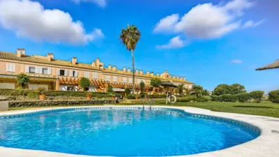 Adosado de 3 dormitorios en Cádiz, Spain No. 188552