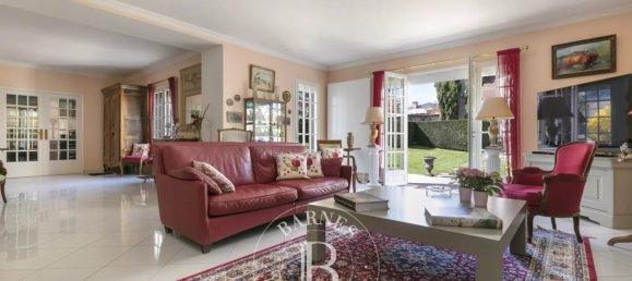 4 Schlafzimmer Villa in Rungis, France, Nr. 322547 8