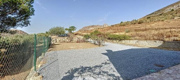 4 bedrooms House in Alcaucin, Spain No. 45143 32