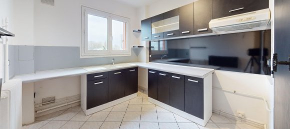 2 bedrooms Apartment in Chelles, France No. 143337 2