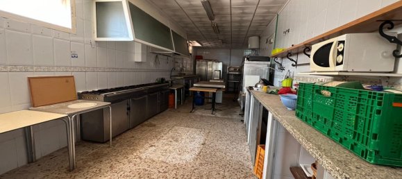 300m² propriété commerciale à vendre à Torrevieja, Alicante, Valencian Community, Spain № 369815 13