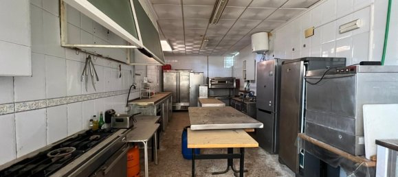 300m² propriété commerciale à vendre à Torrevieja, Alicante, Valencian Community, Spain № 369815 14
