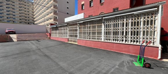 300m² propriété commerciale à vendre à Torrevieja, Alicante, Valencian Community, Spain № 369815 2