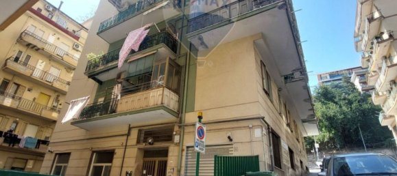 3 bedrooms Apartment in Salerno, Italy No. 332926 2