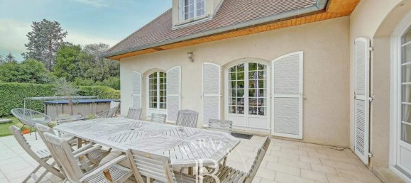4 Schlafzimmer Haus in Davron, France, Nr. 185143 8