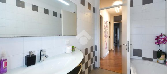 2 bedrooms Apartment in Mirano, Italy No. 287934 17