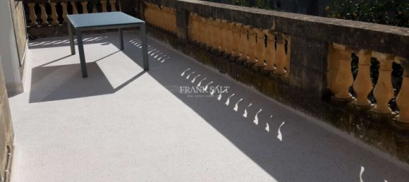 3 غرف نوم طابقين في Attard, Malta رقم 8561 8