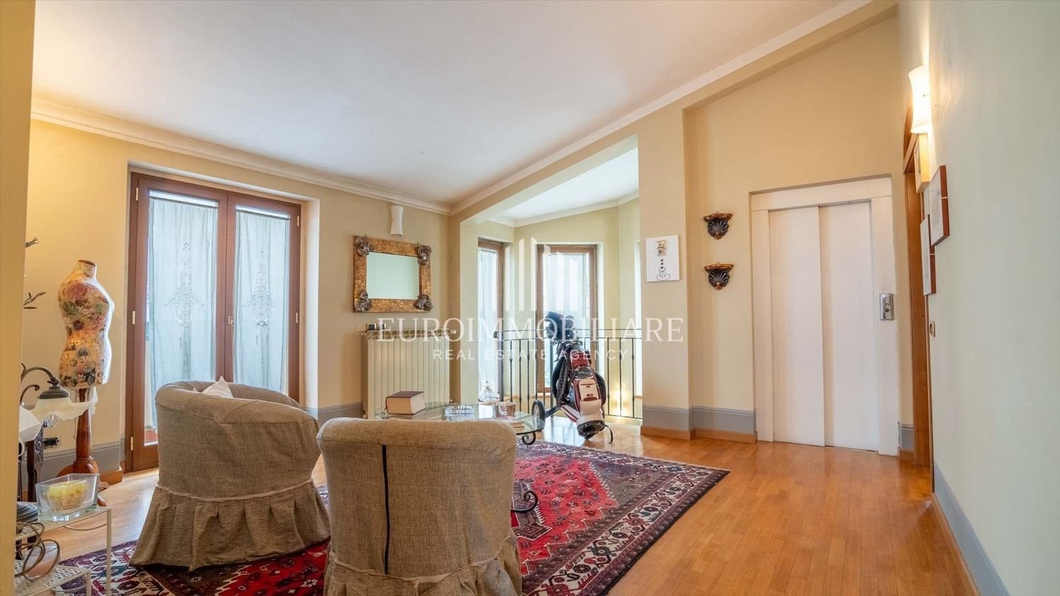 10 rooms Villa in Arezzo, Italy No. 297819