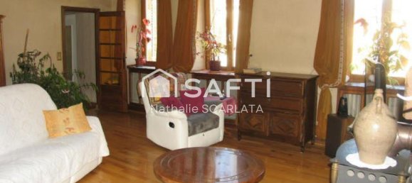 4 bedrooms House in Mouzon, France No. 235321 2