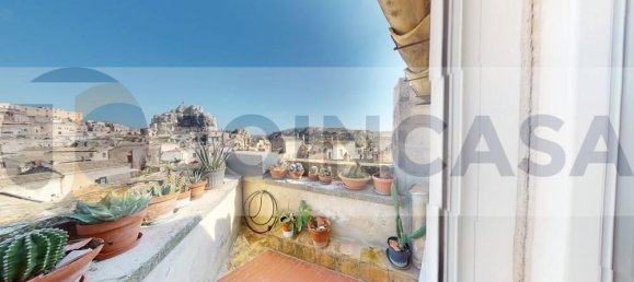 Дом с 5 комнатами в Матера, Италия № 171978 17