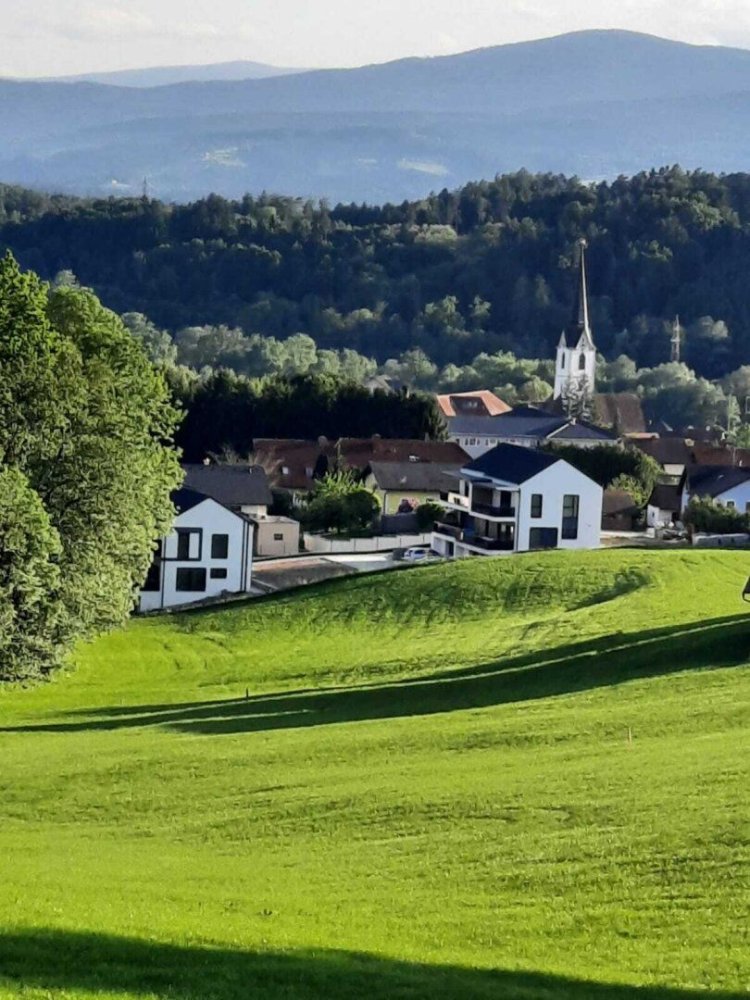  قطعة أرض في Hitzendorf, Austria رقم 132223