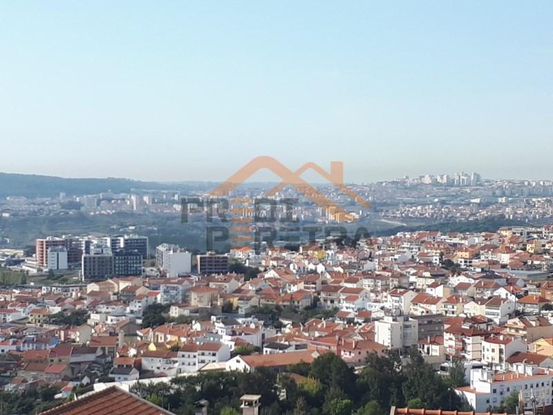 Terreno en Odivelas, Portugal 383 m² No. 70335