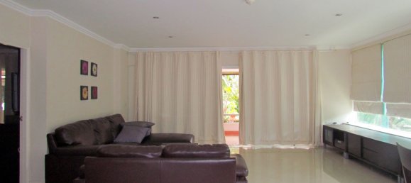 2 bedrooms Condo in Pattaya, Thailand No. 3904 2