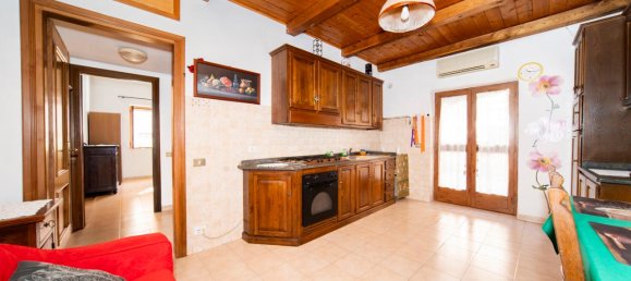 Квартира с 2 комнатами в Формелло, Италия № 151580 4