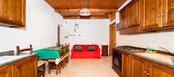 Квартира с 2 комнатами в Формелло, Италия № 151580 7