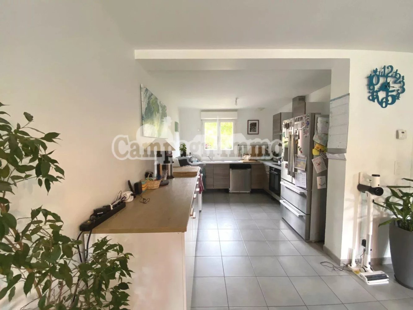 Casa de 3 dormitorios en Lozanne, France No. 201927